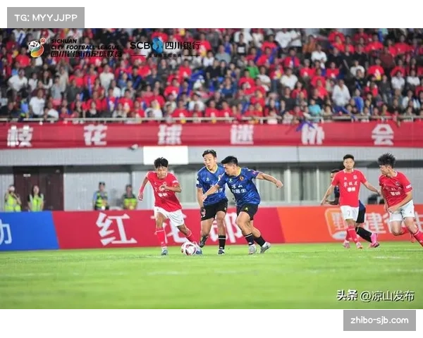 前荷兰门将西莱森复出首秀，七个月后重返赛场贡献8次扑救